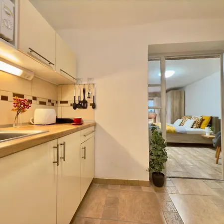 Hangulat Apartman Eger Exterior photo